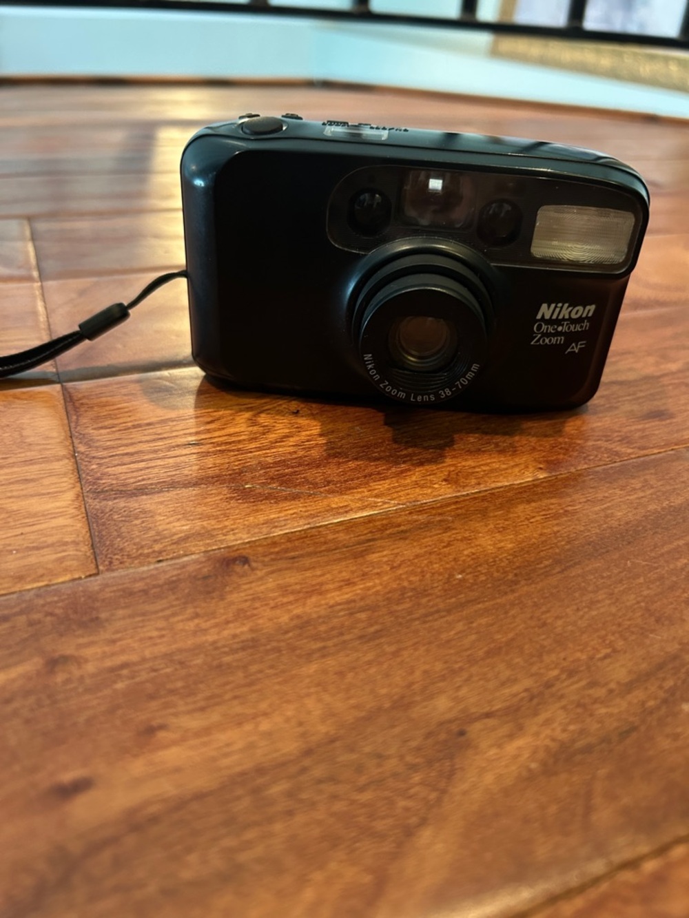 1997 Nikon One Touch Zoom AF 35 mm Film Camera 38-70 mm